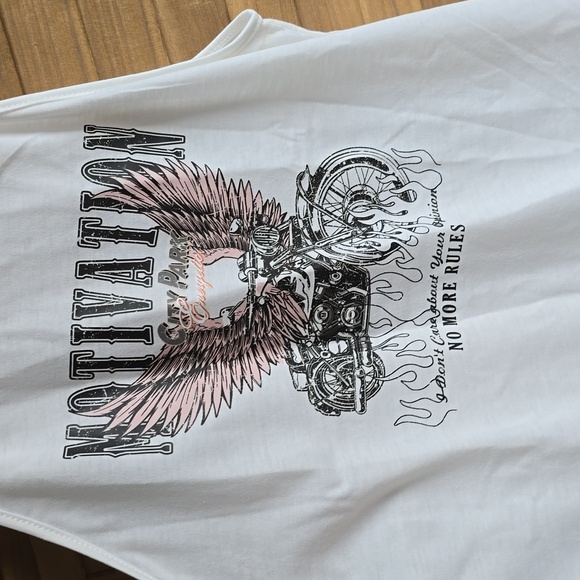 White tank top motorcycle - Picture 2 of 3